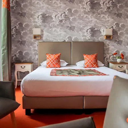 호텔 Le Petit Perier 라발