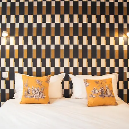 3 Etoiles - Le Petit Perier 3*