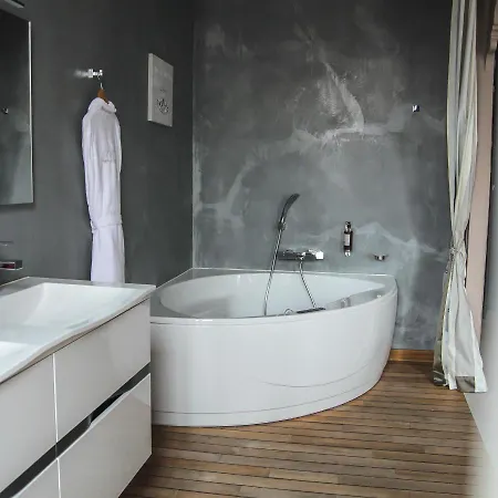 Le Petit Perier Hotel Laval (Mayenne)