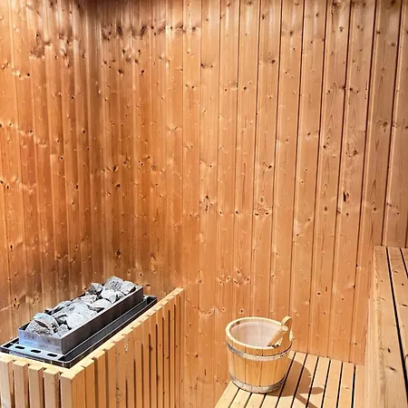 호텔 Hotel 3 Etoiles - Le Petit Perier 라발