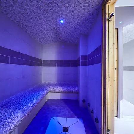 Hotel 3 Etoiles - Le Petit Perier 3*
