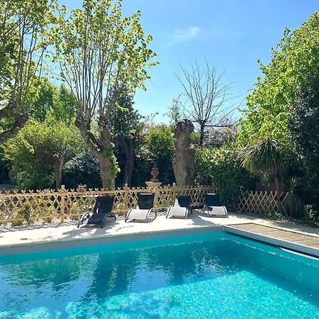 3 Etoiles - Le Petit Perier Hotel 3*