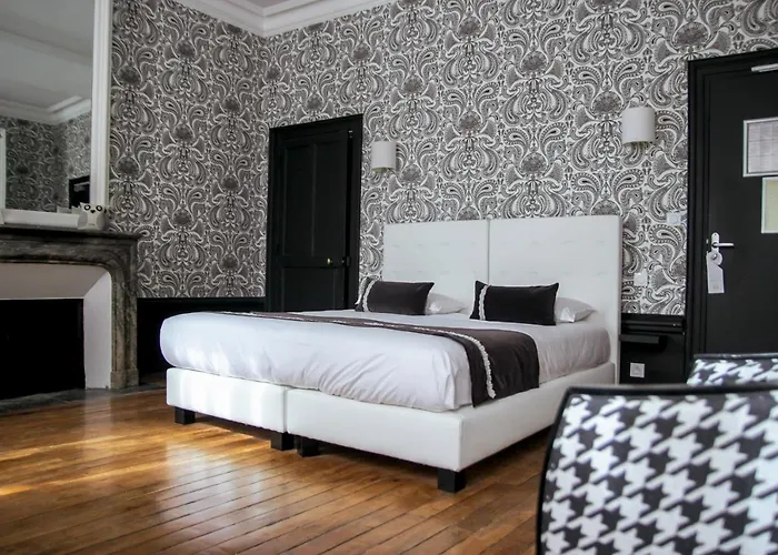 3 Etoiles - Le Petit Perier Hotel