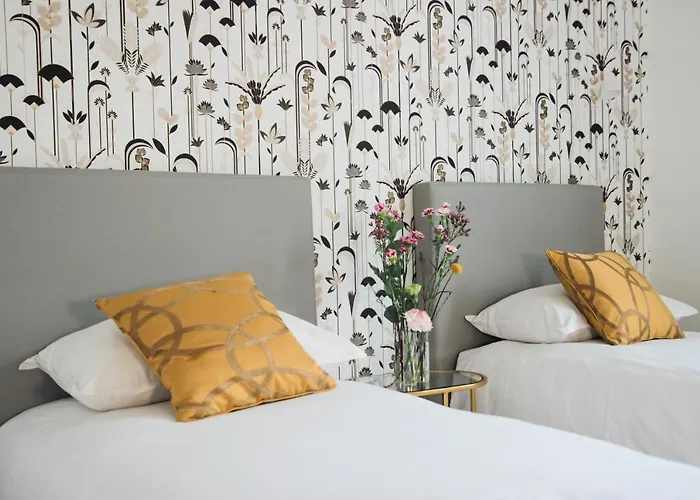 3 Etoiles - Le Petit Perier Hotel Laval (Mayenne)