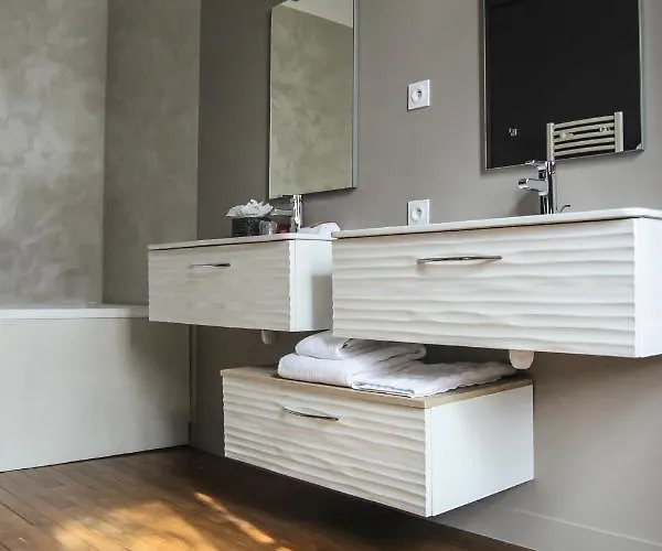 Hotel 3 Etoiles - Le Petit Perier Laval (Mayenne)