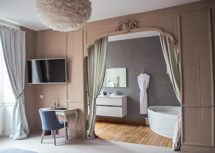 Hotel 3 Etoiles - Le Petit Perier Laval (Mayenne)