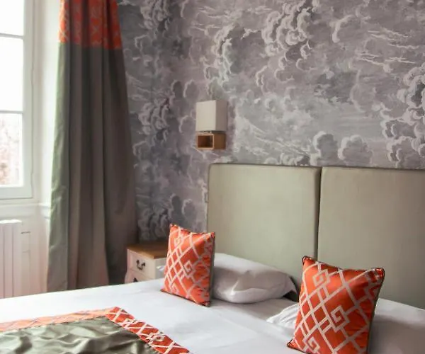 Hotel 3 Etoiles - Le Petit Perier