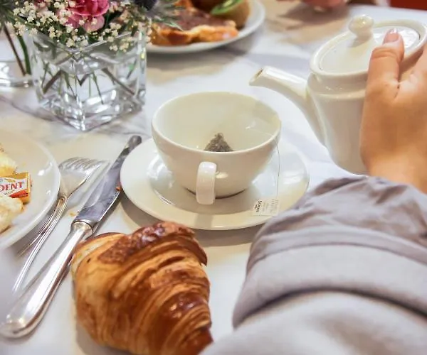 Hotel 3 Etoiles - Le Petit Perier