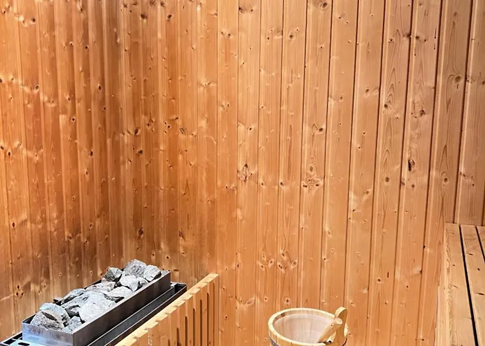 호텔 Hotel 3 Etoiles - Le Petit Perier 라발