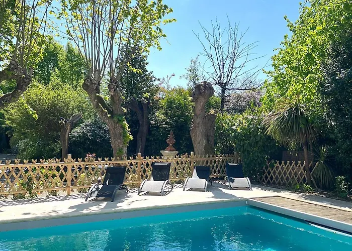 3 Etoiles - Le Petit Perier Hotel 3*